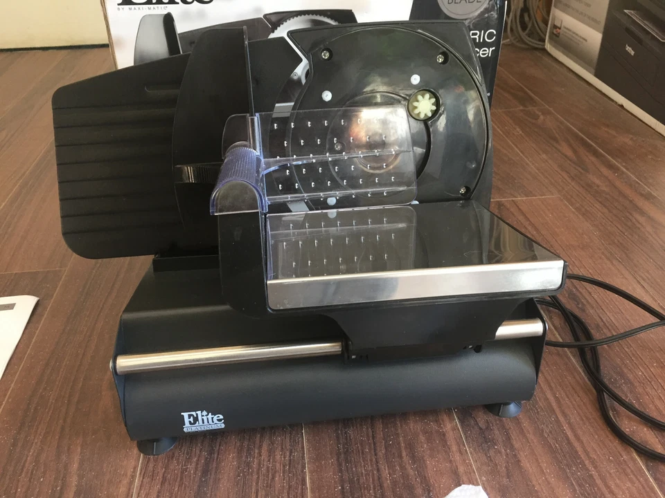 Rebanada de comida eléctrica de aluminio fundido a presión Maxi-Matic EMT-503B Elite Gourmet 130 vatios Foto 3 de 4