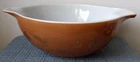 Vintage Pyrex ~ "Early American" ~ 4-Quart CINDERELLA MIXING BOWL ~ #444 ~ Brown