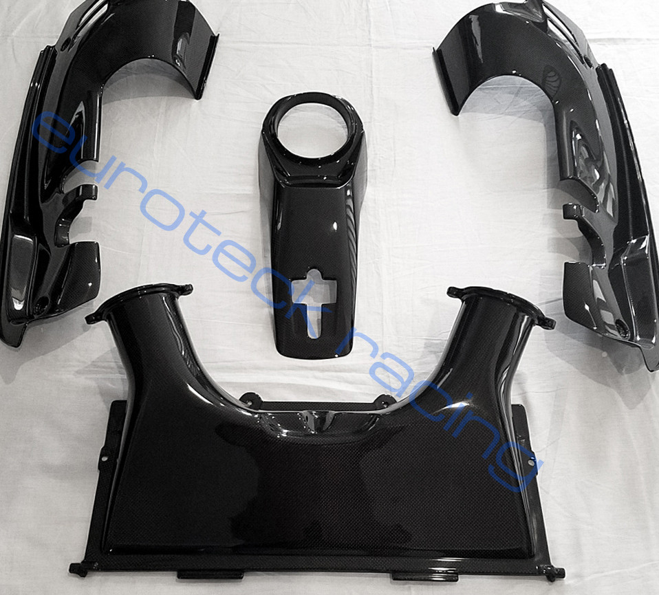 Ferrari 488 Spider Carbon Fiber Engine Bay 4pc Set, Side Panels, Center & Airbox