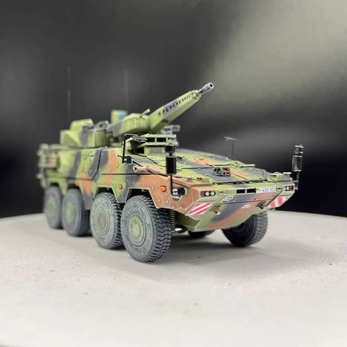 AM 1/72 German Boxer Armored Vehicle CRV block2 NATO Tricolor Finished Model - Picture 4 of 22