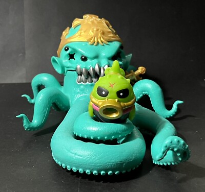 Treasure X Sunken Pirate Ship Squid Figure Octopus, Alien