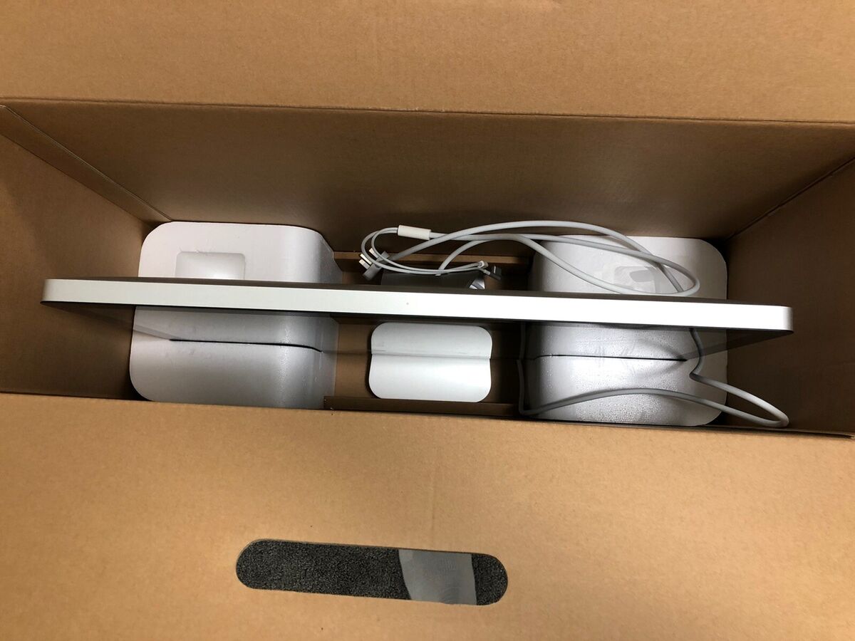 Apple Thunderbolt Display | A1407 | 27 Apple Thunderbolt Display | A1407 | 27