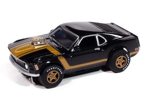 Auto World Super III SC413-1B 1970 Ford Mustang (Black) HO Scale Slot Car - Foto 1 di 4