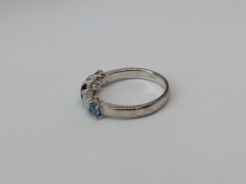 925 Silver Ring With Blue And White Stones. SIZE O1/2 - Picture 2 of 7