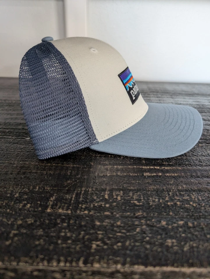 Sombrero de Camionero Patagonia P-6 Logo Lopro Blanco/Azul Cielo Snapback Malla Foto 4 de 4