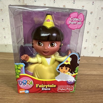 Fisher Price  Dora The Explorer Fairytale Dora Figure 2005 NIP