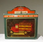 NIB VTG 1992 COCA-COLA DELIVERY TRUCK TOWN SQUARE COLLECTION