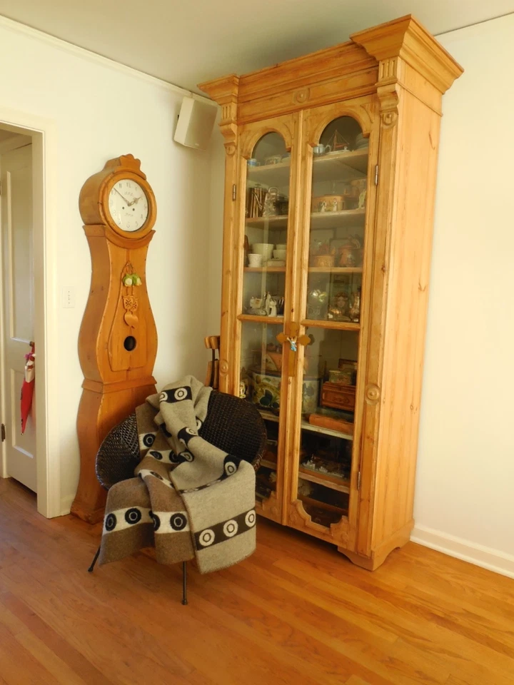 Antigua vitrina sueca grande de 1870 Foto 4 de 4