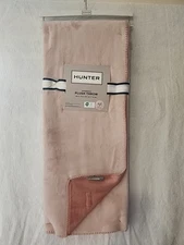 Brand New Oversized Hunter Reversible Plush Throw Rose Cloud/Down 50" x 70" B3