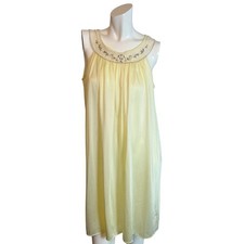 Vintage 1970s Lorraine Light Yellow Nightgown Floral Embroidered Coquette Size M