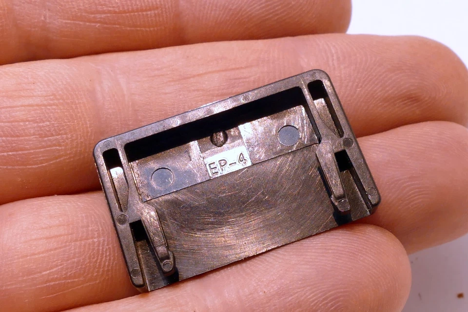 Olympus Eyepiece EP-4 Cap Dust Cover for E-400 E-410 E-500 E-510 Evolt cameras - Image 4 of 4