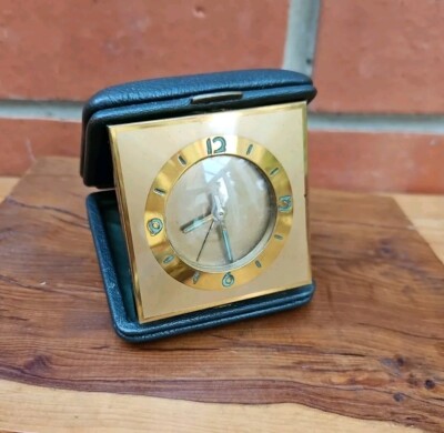 Vintage Art Deco Reisewecker Hartlederetui unbekannter Stempel auf Rückseite A.S.