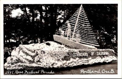 RPPC Postcard Portland Rose Festival Parade Float Portland Oregon OR 1947   X005