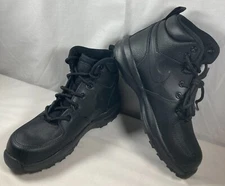 NWOB Unisex Kids Nike Manoa Leather Boots assorted