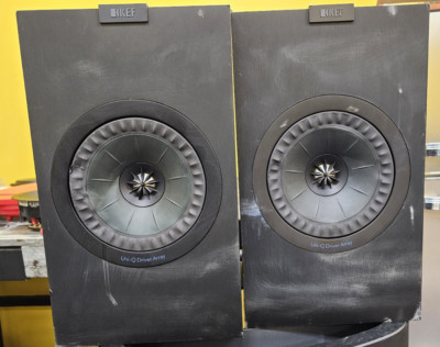 KEF Q Series 6.5'' 2-Way Bookshelf Speakers (Pair) Q350B- Satin Black - POOR