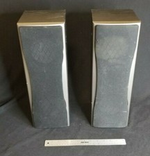 2 Onkyo Speakers Model SKF-550F