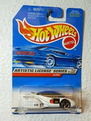 Hot wheels 1998 artistic license series #1 of 4  alien die cast car