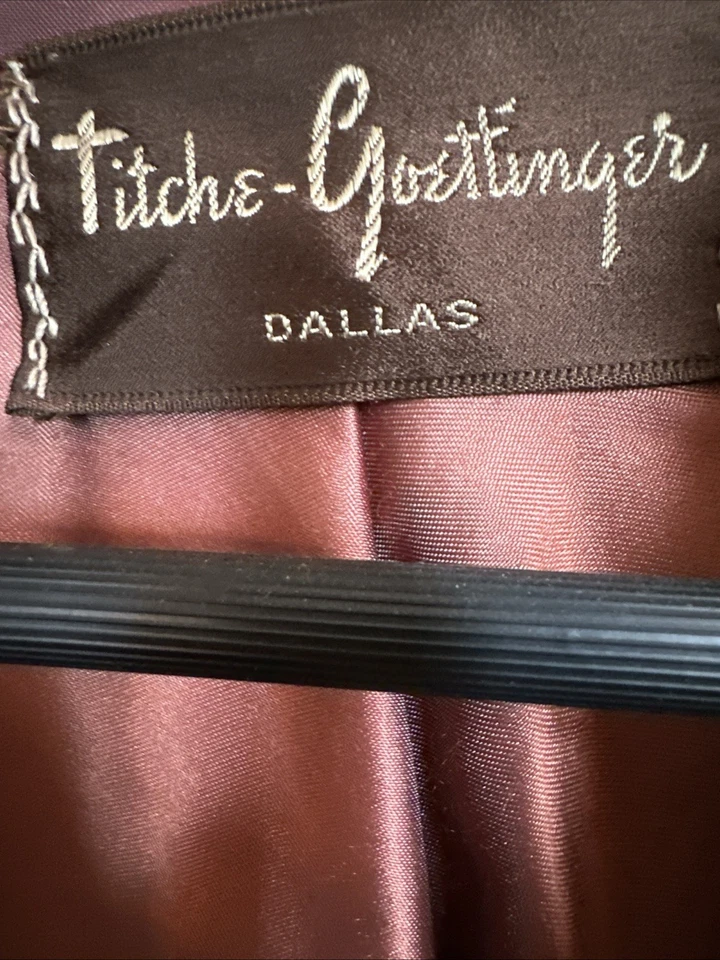 1950s Mink Fur Stole Dark Brown With Pockets & Satin Lining. Clip Closure! - Image 2 of 4