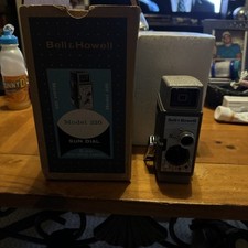 Bell  Howell 252 Two-Fifty-Two 8mm Movie Camera w/Box 1950s VTG READ