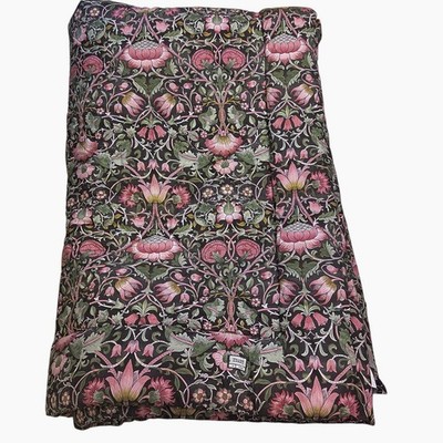 William Morris Honeysuckle Style Comforter Full/Queen  EUC 92  by 86 