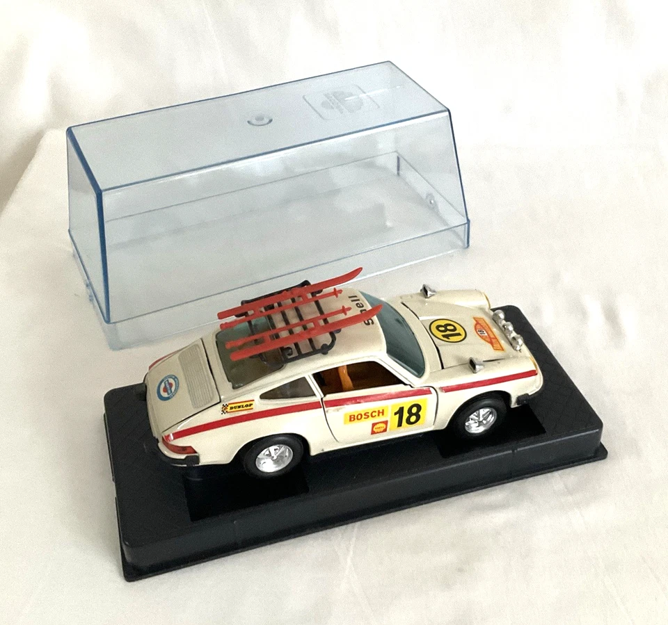 Nacoral #3556 Porsche 911 Rally w/Skis 1/24 Vintage Spain Hard Case Excellent! - Image 4 of 4