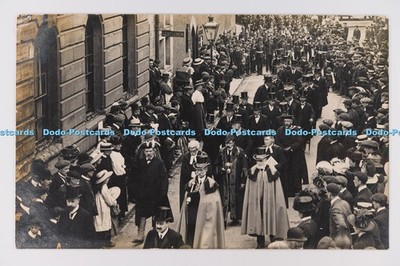 C034232 A Civic Procession Moving Down Castle Street in Warwick