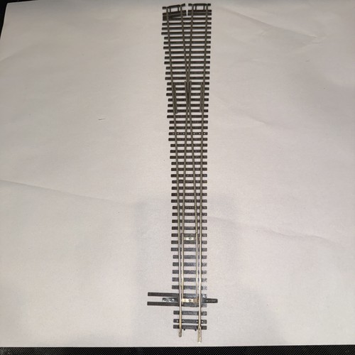 Atlas HO Scale Code 83 #8 Left Hand Custom Line Turnout – New 2025 Release – 565