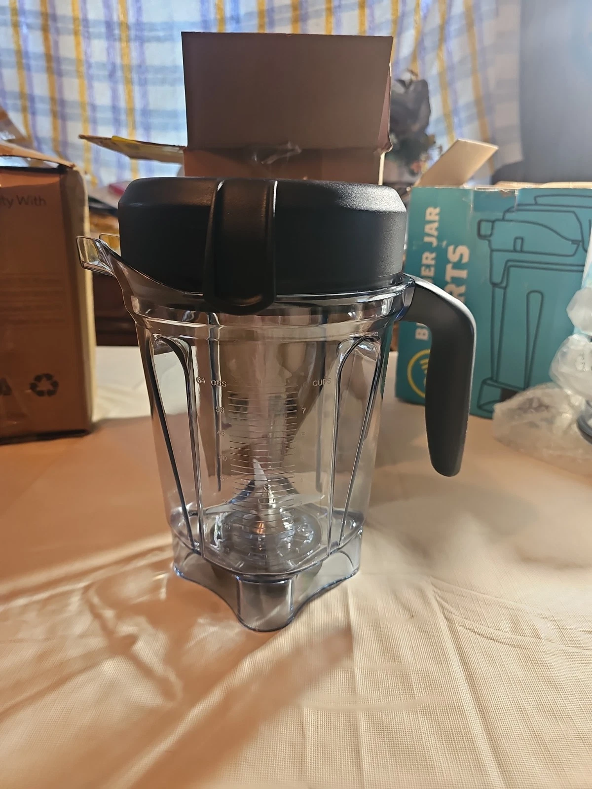 Blender Pitcher 64oz Low Profile, Compatible With 750 5200 5000 6300 7500 Vm0102
Opens in a new wind