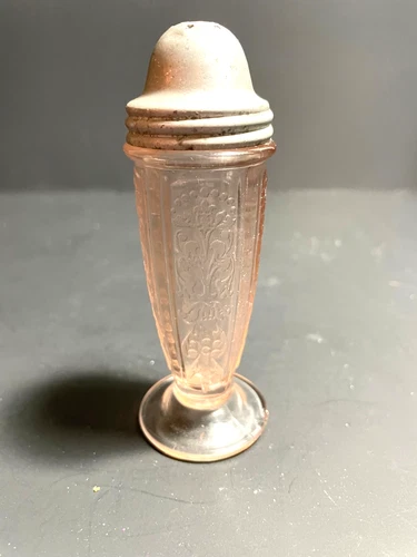 Pink American Sweetheart Depression Glass Salt or Pepper Shaker