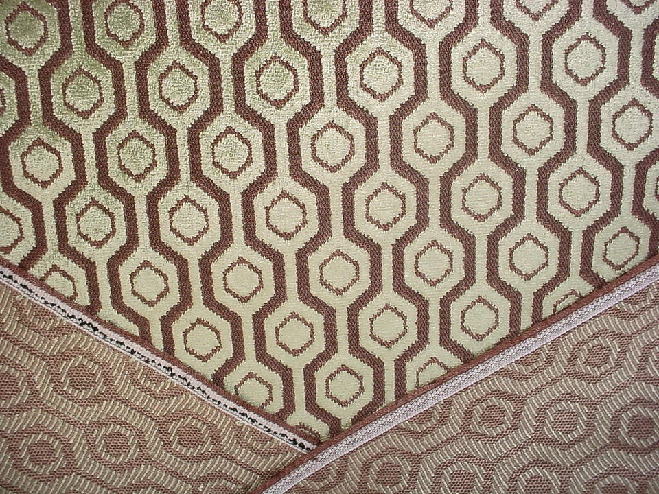 Tela de tapicería de terciopelo hexagonal citrón Malawi 3-1/2 Scalamandre AL 1078CBP4 Foto 4 de 4