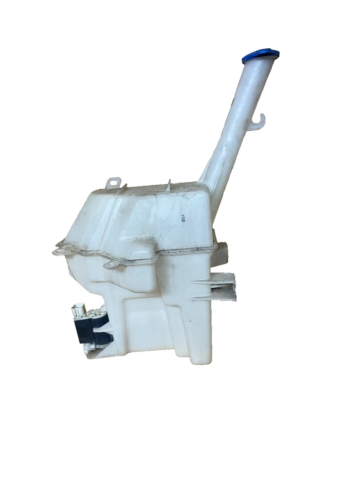 2012 Hyundai Veloster  Windshield Washer Fluid Reservoir Bottle OEM — 第 2/4 张图片