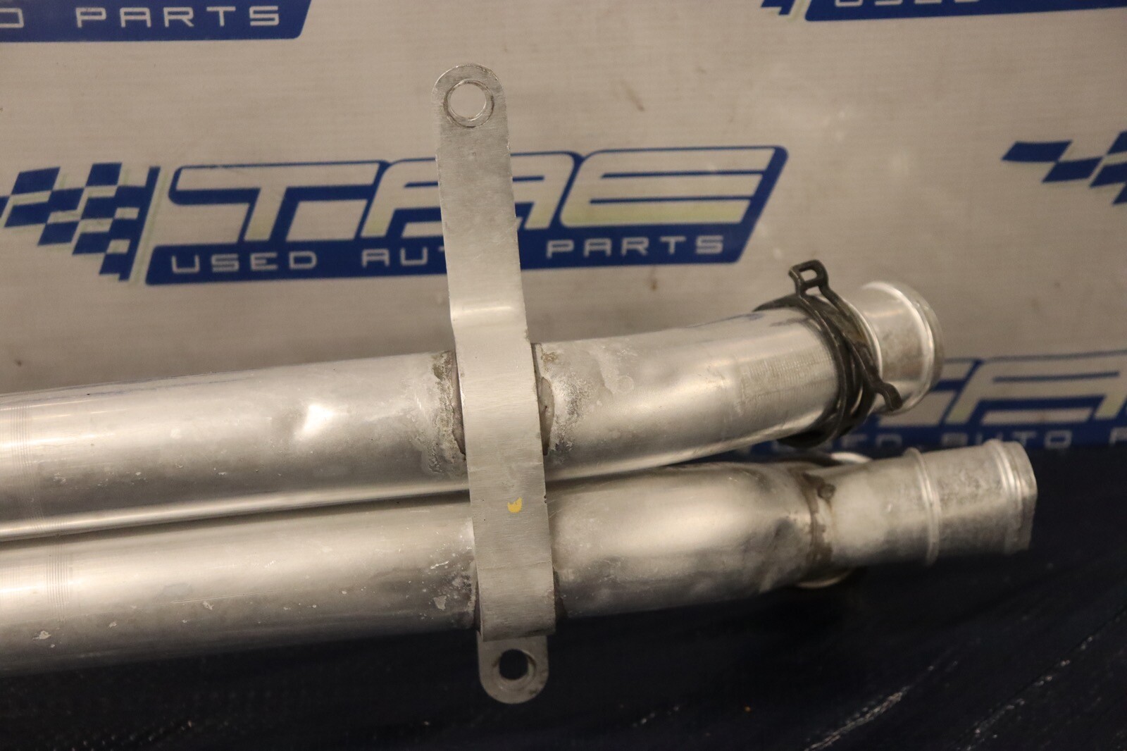 2012 AUDI R8 5.2 QUATTRO SPYDER V10 OEM CENTER ENGINE COOLANT WATER HOSE #1256