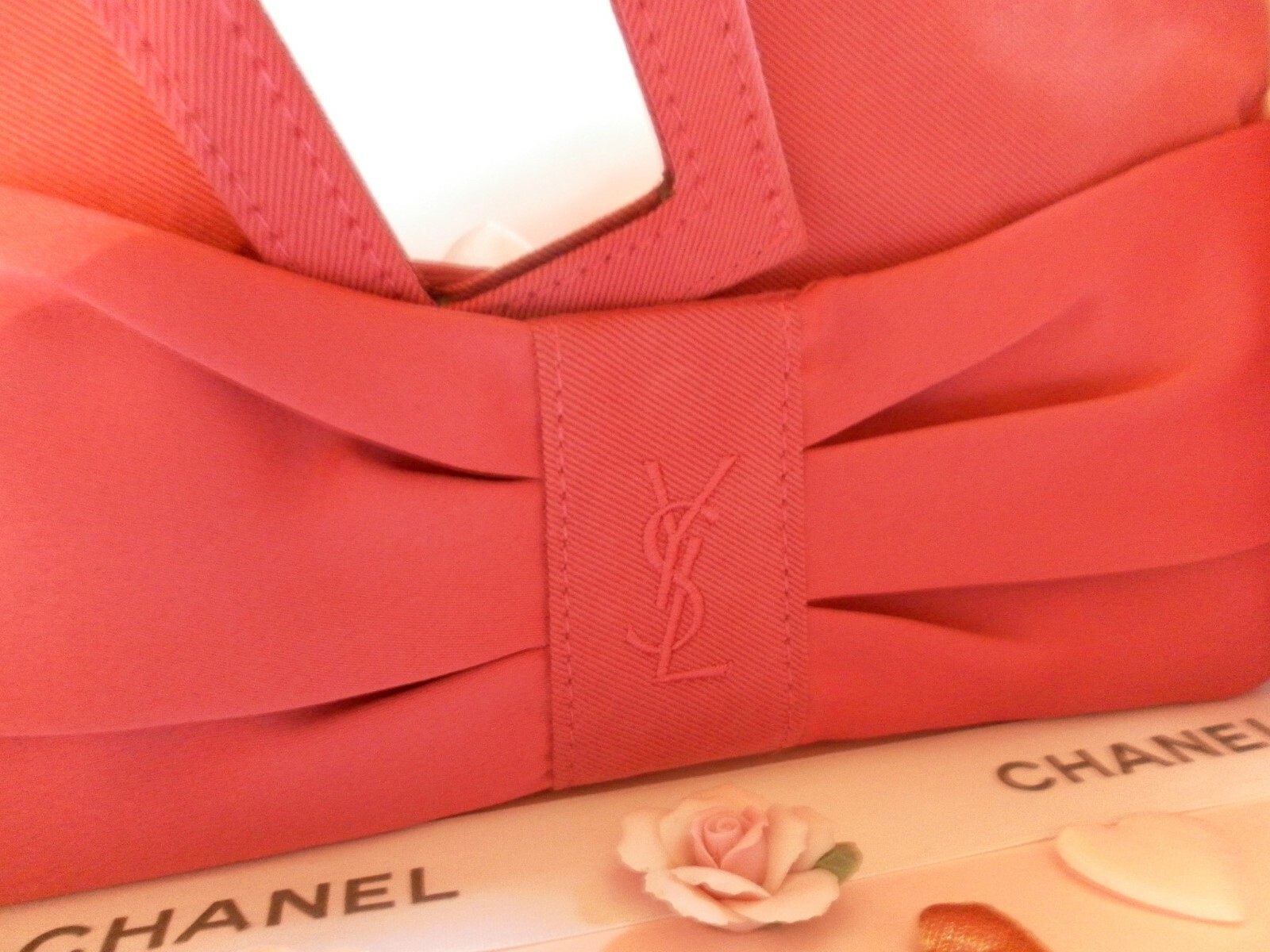 SAINT LAURENT BORSA DA SERA 100% AUTENTICA edizione limitata YSL COUTURE BEAUTY MAKEUP pochette e specchio