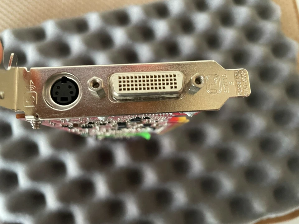 HP AMD Radeon HD 4550 512MB S-Video/DMS-59 LP Graphics/Video card *tested* - Image 3 of 3