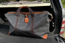 Mulberry Large Clipper Holdall – Black Scotchgrain with Cognac Leather Trim