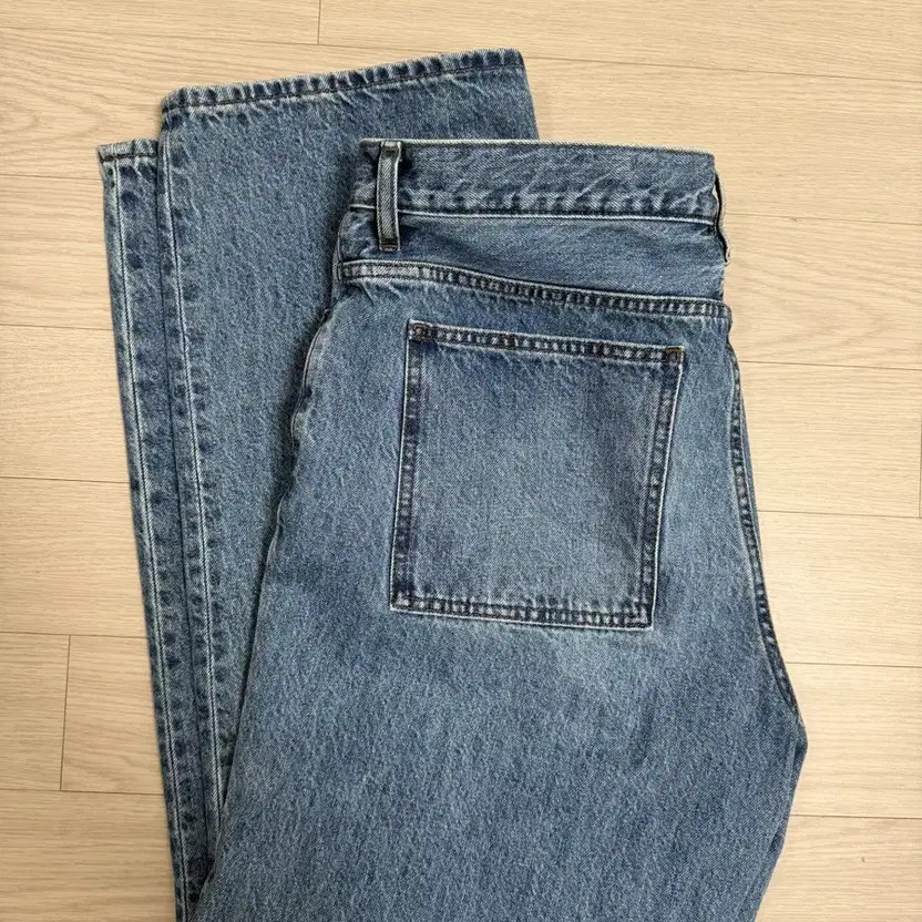 Uniqlo JWA Denim Blue Jeans 64 Size