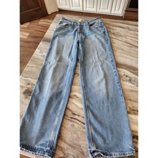 Universal Thread Mid Rise 90s Baggy Jeans Light Wash Distressed Blue Size 6