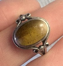Lovely Oval Tiger s Eye 925 Sterling Silver Ring Size 7