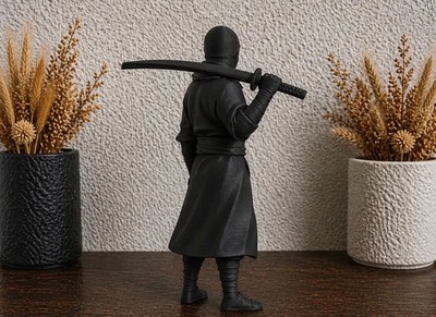 Silent Ninja Warrior Figur - Minimalistisches Dekor | Mehrfarbige Optionen