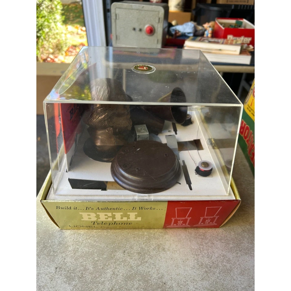 Lionel Famous Inventors Bell Telephone Set w/ Bust & Display Case Vintage 1950s - Image 3 of 4