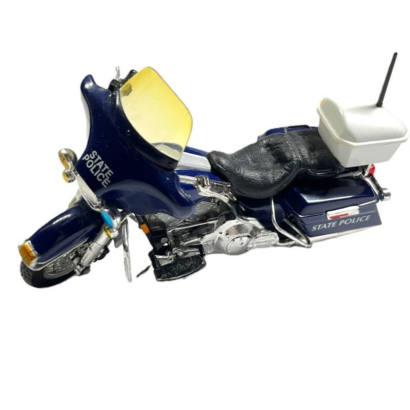 Set Of Five Motorcycles Harley Davidson Of Us Police. Maisto
