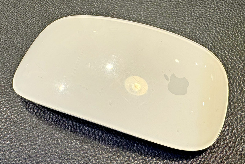 Apple Magic Mouse (Mpdel No. A 1296)