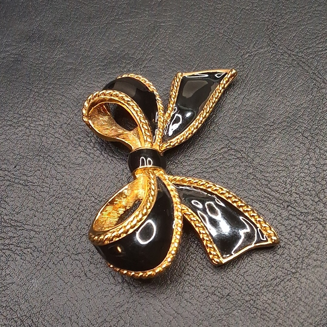 Vintage JKL Kenneth Jay Lane For AVON Camelot Col… - image 2