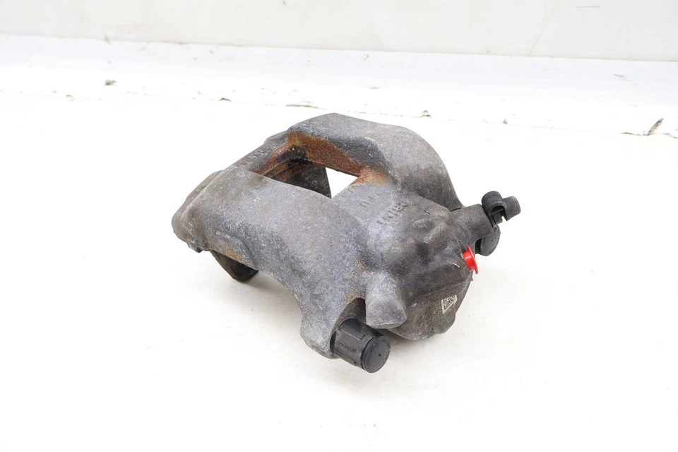 2014-2016 BMW 328I GT XDRIVE 2.0L - Front LEFT Brake Caliper 6857687 - Image 2 of 4