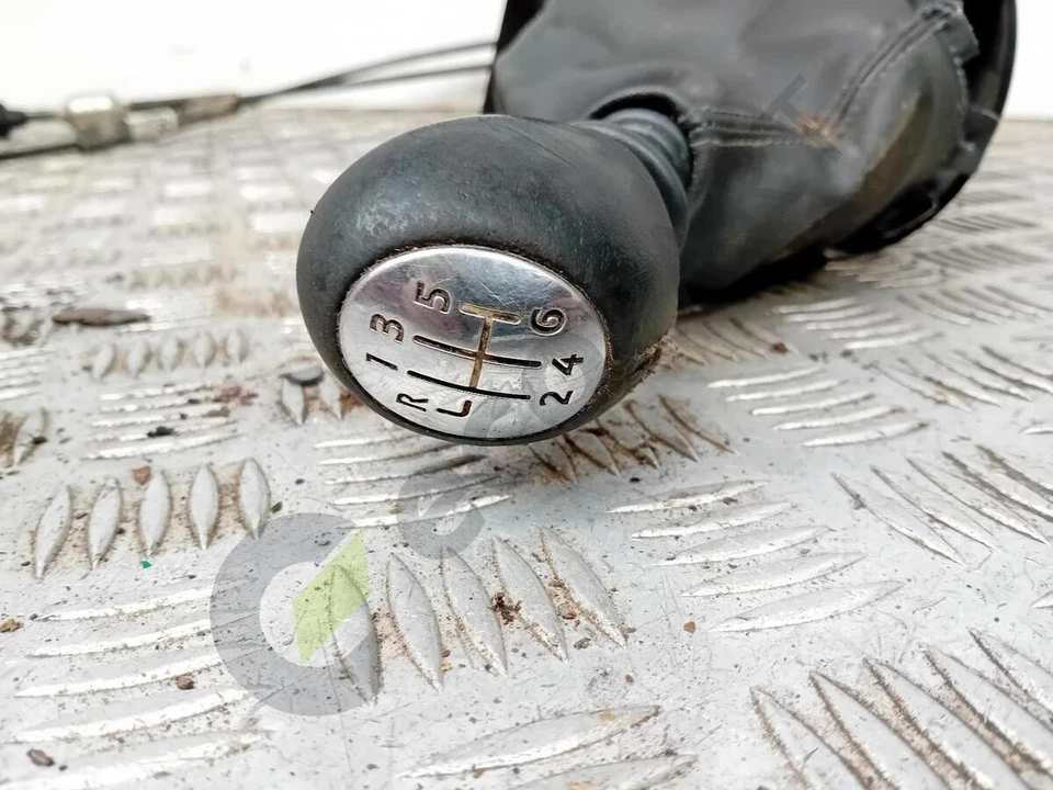 MK2 2016-2024 VAUXHALL VIVARO Gear Stick/Shifter - Image 3 of 4