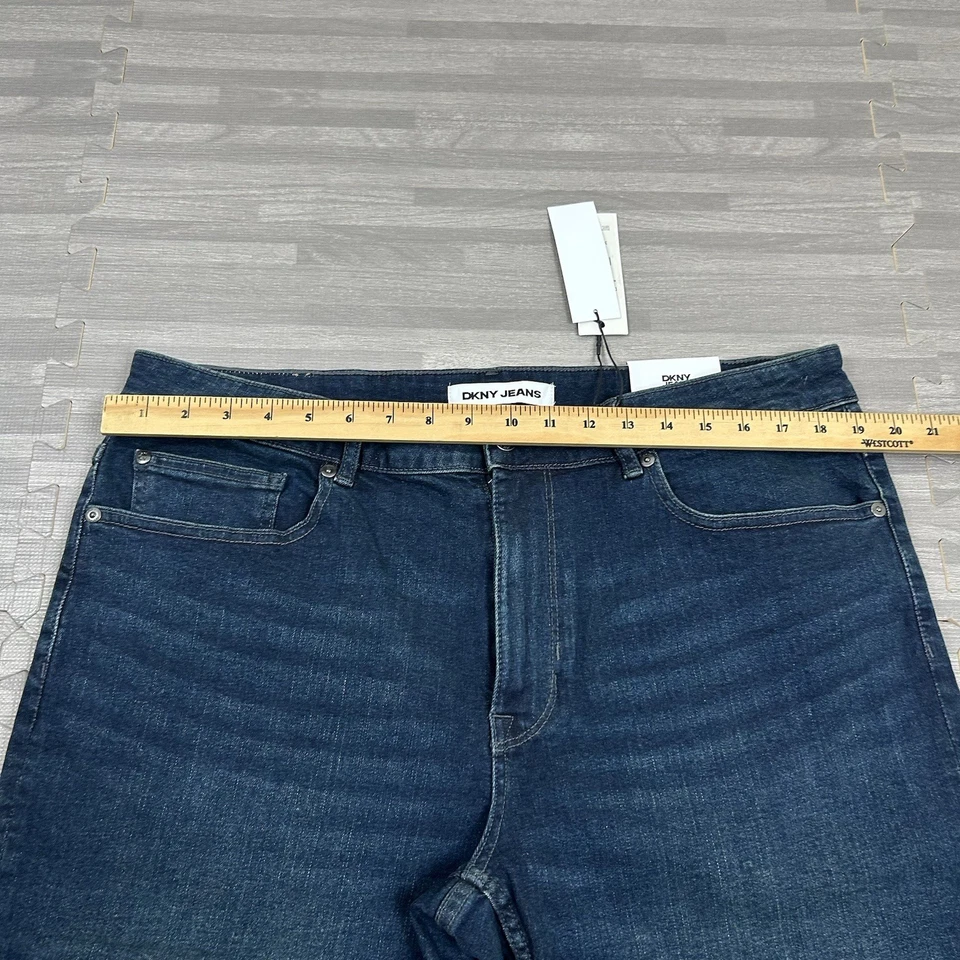 DKNY Bedford Slim-Fit Jean Shorts Mens Size 36 x 10 Blue Mountain Denim $69 - Image 3 of 4