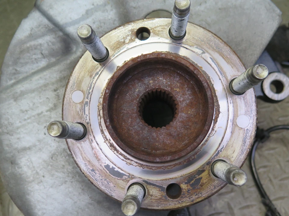 03-06 CHEVROLET SSR HUSILLO DELANTERO DERECHO NUDILLO RUEDA BUJE COJINETE OEM Foto 4 de 4