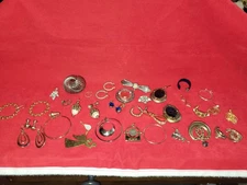 Lot of 37 Jewelry Making Findings Craft Items-Earrings, Pendants, Pieces & Parts