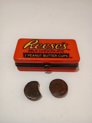 Reese s Peanut Butter Cups PHB Porcelain Hinged Trinket Box Midwest Cannon Falls