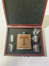 TENNESSEE VOLUNTEERS 6 OZ LEATHER STAINLESS FLASK W OPTIONAL PRESENTATION BOX